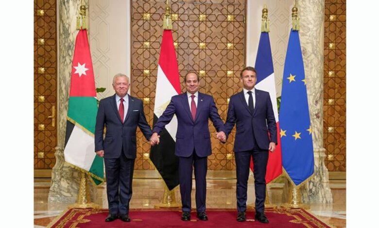 القمة الثلاثية