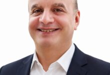 مصطفى عبد الرحمن